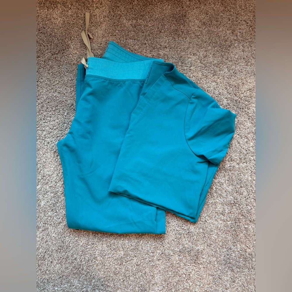 FIGS Scrubs
